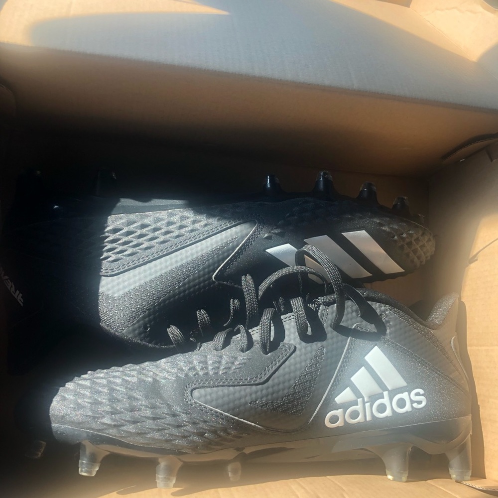 Cleats - image 1
